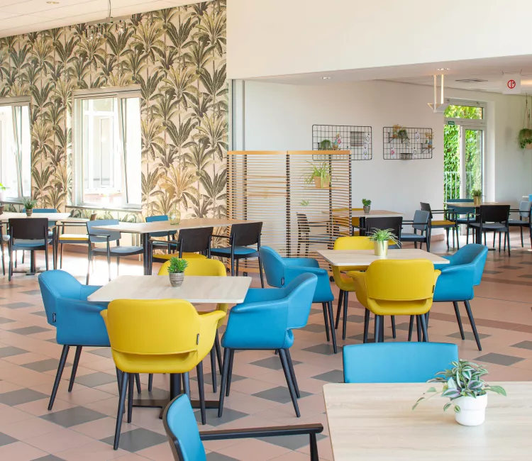 Moments Furniture_dienstencentrum Den Appel Edegem_wzc Immaculata