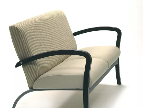 moments production seating collection_zetel Cadiz_moments furniture