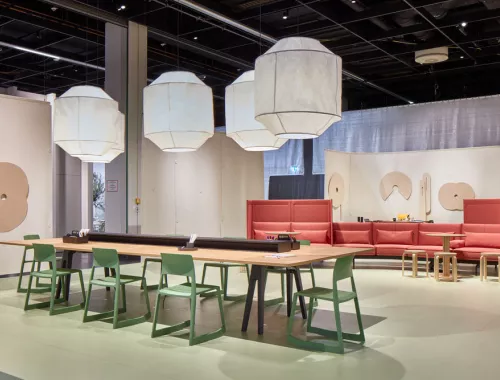 Vitra_stoel_Tipton_moments furniture