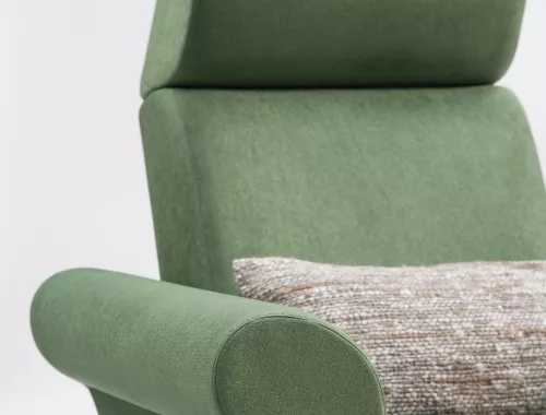 moments furniture seating collection_Retro_zorgzetel