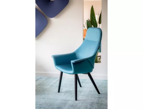  moments production seating collection_moments furniture_stoel zetel Cosmo